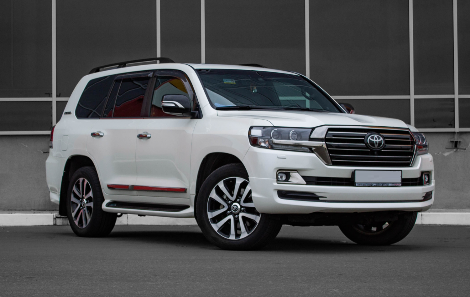 Тойота Крузер 200